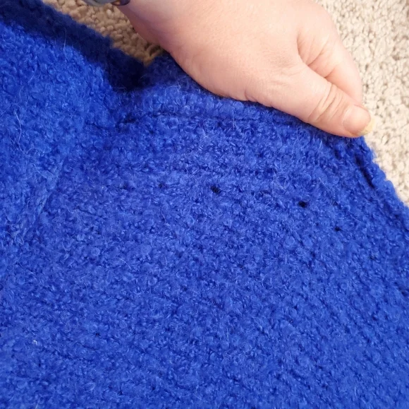 Alpaca And Acrylic Free People Cozy Blue Oversized V-Neck Sweater - Picture 4 of 12